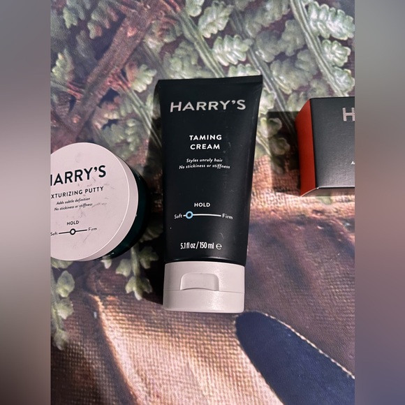 HARRY’S TAMING CREAM 2.5 fl oz. /styles unruly hair No stickiness or stiffness - Picture 3 of 4